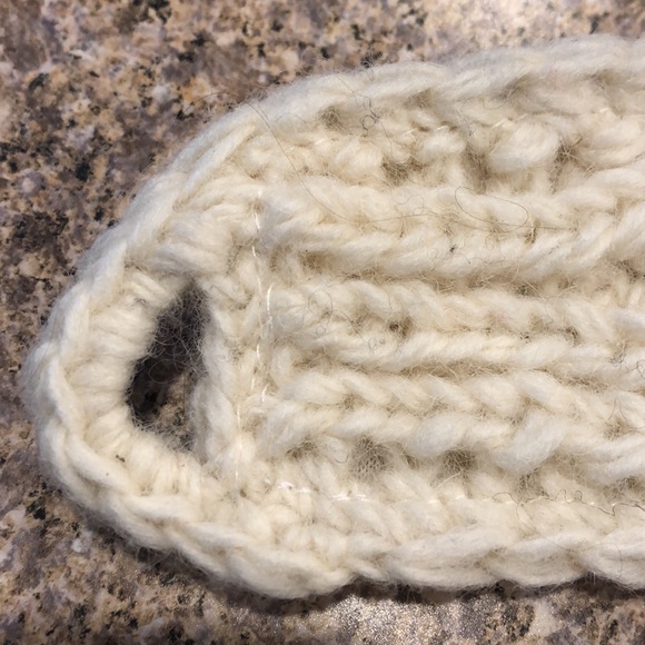 SIJJL Wool and Fleece Lined Cream Headwear Headwrap Floral/Flower - Picture 16 of 16